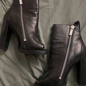 Rachel Zoe black zip leather ankle booties